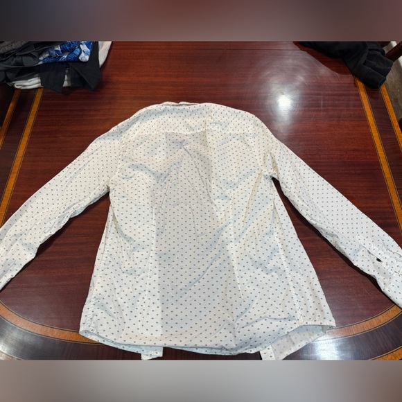 Guess Men's White Shirt with Black Dots - Picture 3 of 3